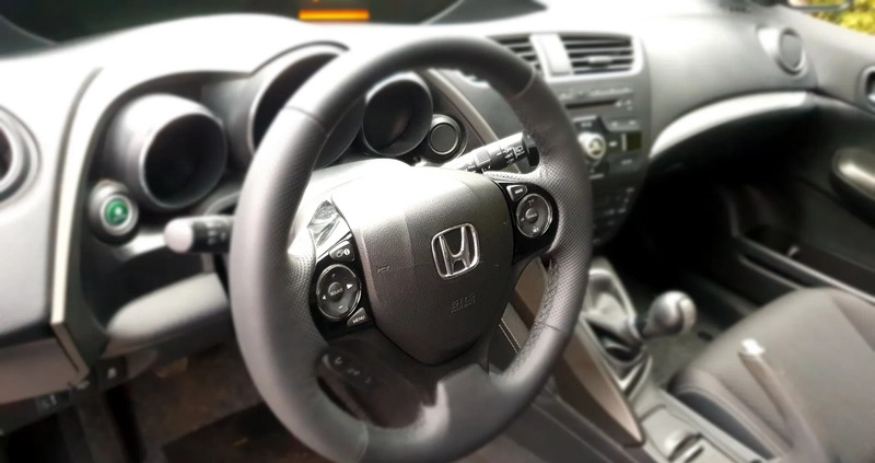 Honda Civic cena 39900 przebieg: 130000, rok produkcji 2015 z Rybnik małe 529